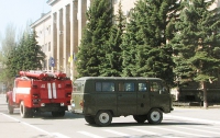 В Донецке ищут взрывное устройство в офисе МТС