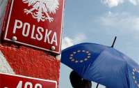 Польща обіцяє заохочувати українських чоловіків повертатися для захисту вітчизни