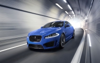 Jaguar показал новый седан XFR-S