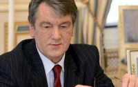 Ющенко решил не распускать парламент до вторника