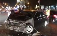 В Киеве бывший депутат попал в аварию (видео)