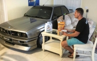 Владелец спрятал BMW M3 от урагана 