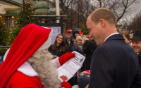 Во время визита в Финляндию принц Уильям встретился с Санта-Клаусом