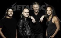 Гурт Metallica опублікував відео, де український військовий грає їхню пісню на бандурі