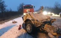 ДТП в Крыму: авто разорвало пополам, трое погибших (видео)