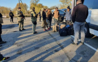 Между полицией и добровольцами на Луганщине произошло столкновение