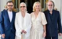 Группа ABBA воссоединилась для получения ордена от короля Швеции