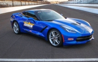 Chevrolet представил Corvette Stingray в версии Indy 500 Pace Car