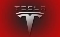 Автомобили Tesla смогут сами приезжать к покупателю