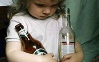В Луганске две маленькие девочки госпитализированы в алкогольной коме