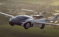 Крылатый кабриолет AirCar полетал над Словакией (ВИДЕО)