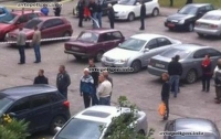 В Харькове 78-летний дед расстрелял 7 авто и покончил с собой