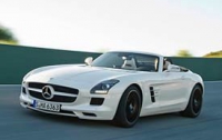 Mercedes раскрыл тайну нового SLS AMG Roadster