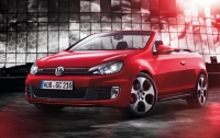 VW опубликовал первые изображения «заряженного» кабриолета Golf GTI (ФОТО)