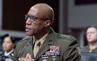 Генерал Лэнгли защитил антитеррористическую стратегию США в Африке на фоне усиления влияния рф