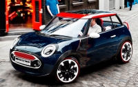 BMW представила олимпийскую версию Mini Rocketman (ФОТО)