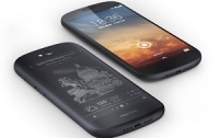 YotaPhone 2 собирается выйти на рынок США