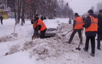 В Киеве уже вывезли около 60 тысяч тонн снега