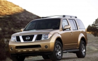 Японцы представят гибридную версию внедорожника Nissan Pathfinder 