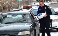 В США полицейские дарят водителям индейку вместо штрафа