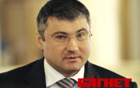 На кого Сергей Мищенко поменял Виктора Пшонку?