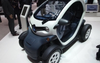 Renault объявила цены на электромобиль Twizy