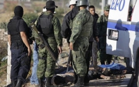 В Мексике мясорубка между наркокартелем и полицией унесла 22 человека