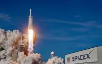 SpaceX пропонує забронювати місця для польотів у космос