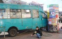 В Луганской обл. пособники террористов грабят магазины и угоняют маршрутки