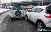 Патрульное авто попало в ДТП на скользкой дороге в Киеве