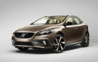 Volvo V40 стал наиболее интеллектуальным и безопасным автомобилем