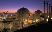 В Калифорнии из-за падения человека в резервуар с радиоактивной водой закрылась АЭС