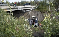 В Финляндии автобус упал с моста, есть погибшие