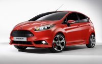 Ford готовит пятидверный концепт-кар Fiesta ST (ФОТО)