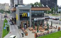 McDonald's открыл летние площадки