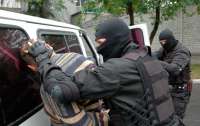 СБУ та поліція затримали групу молодиків, яка готувала підпали авто військовослужбовців ТЦК у Дніпрі