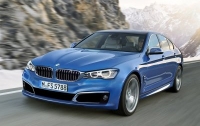 BMW официально представил универсал 5 Series Touring нового поколения