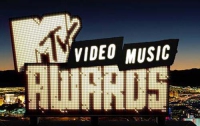 Наряд Эммы Уотсон «порвал» MTV Video Music Awards (ФОТО)