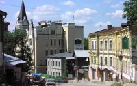 Страсти по Киеву: на Андреевском спуске построят 11-этажный отель 