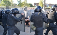 В Ривном милиция подавила массовые беспорядки футбольных фанатов (ФОТО)