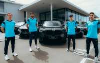 Збірна України з футболу отримала новенькі BMW
