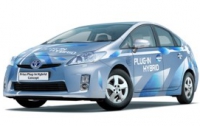 Электрический Toyota Prius сможет накапливать дополнительную энергию для режима EV