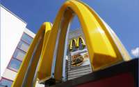 Працівниця McDonald's вистрілила у клієнта, який поскаржився на своє замовлення