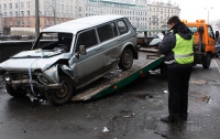 В столице автомобиль вылетел на тротуар и убил пешехода